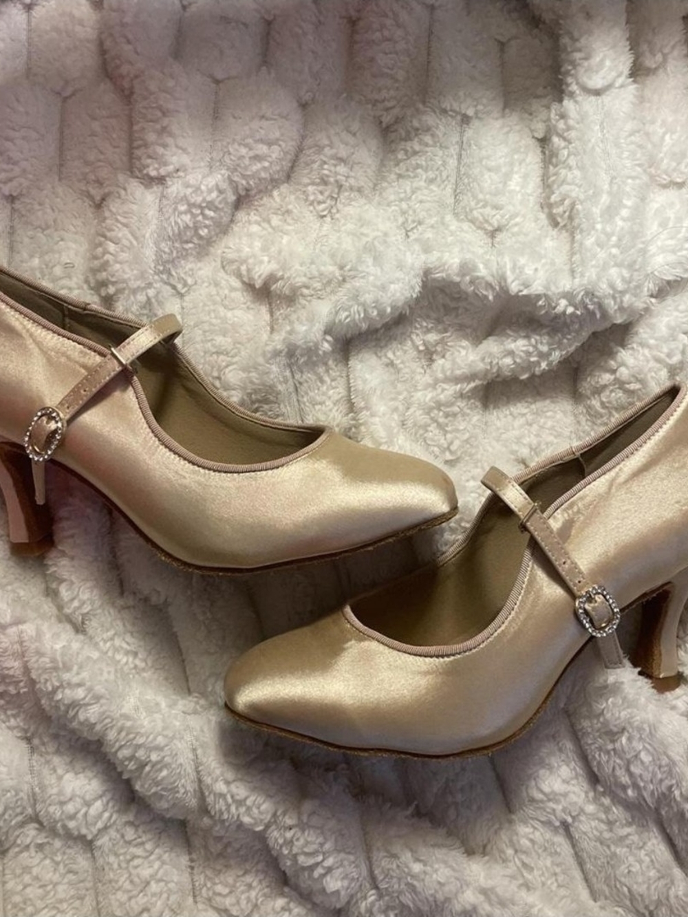 Satin Mary Jane Heels in Champagne Size 6